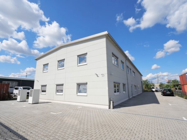 knapp 200 m² Bürofläche