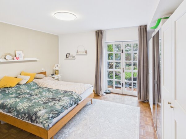 großes Schlafzimmer