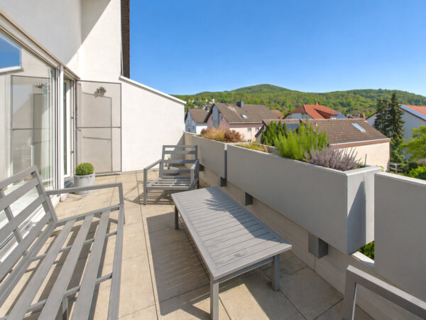 großzügiger Süd-Balkon