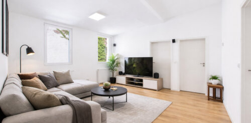 Nur für Studenten oder Azubis: frisch sanierte Maisonettewohnung mit herrlicher Dachterrasse