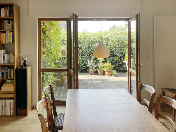 Blick zur Terrasse - oder in den Garten nach Veränderung