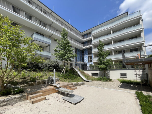 schöner Spielplatz