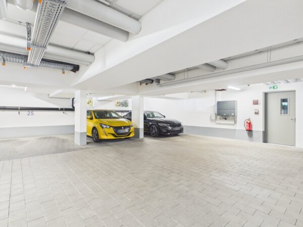 Tiefgaragenstellplatz 26