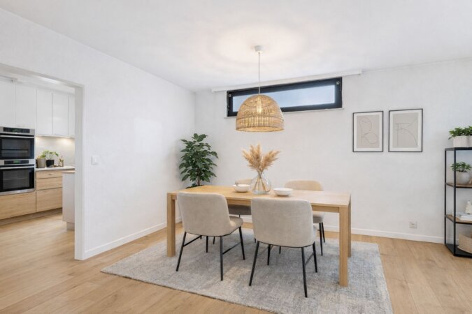 KI möbliertes Bild - gemütliches Esszimmer