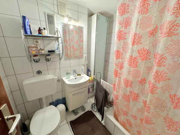 gepflegtes Badezimmer