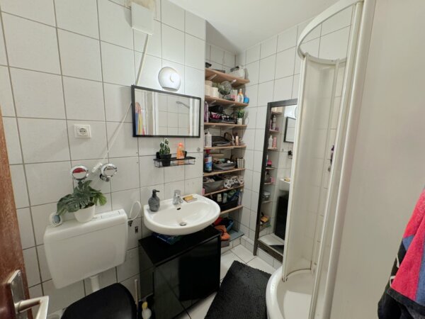 gepflegtes Badezimmer