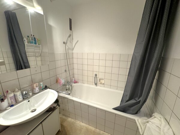 gepflegtes Badezimmer