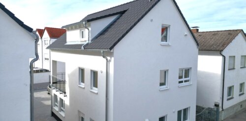 Modernes 2-Familienhaus in ruhiger und gewachsener Lage