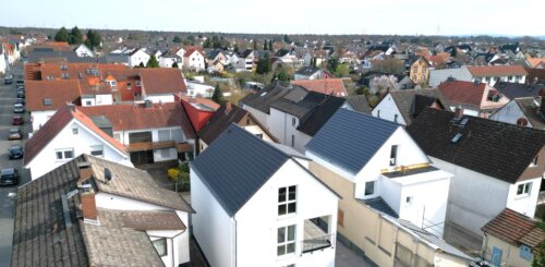 Modernes 2-Familienhaus in ruhiger und gewachsener Lage