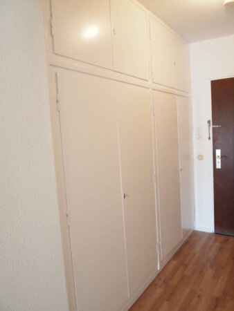 geräumiger Einbauschrank im Flur   