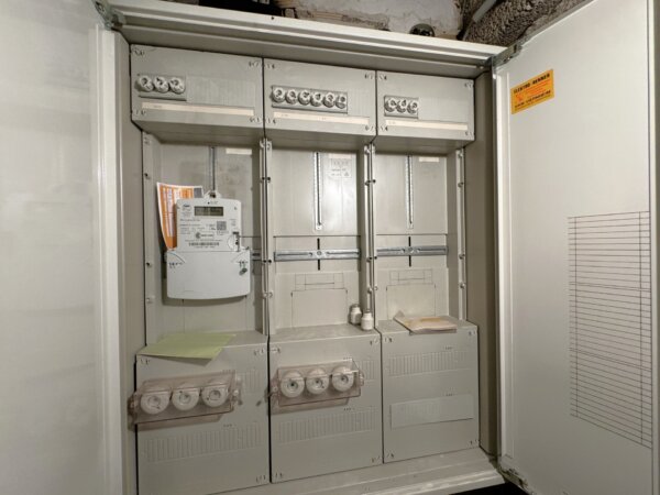 Stand der Elektrik