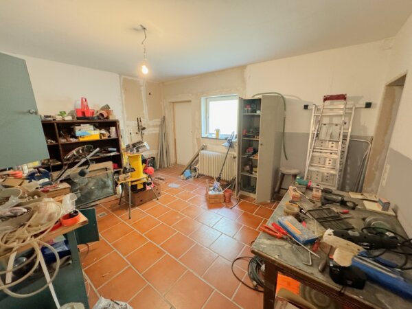 Hobbywerkstatt mit Zugang zum Garten