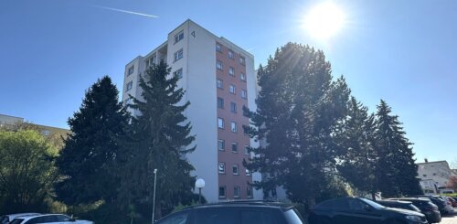 Helle 2-Zimmer-Wohnung mit 2 Balkonen und Blick ins Grüne