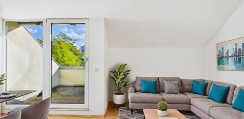 Lichtdurchflutete  2-Zimmer-Dachgeschosswohnung mit Wohlfühlcharakter!
