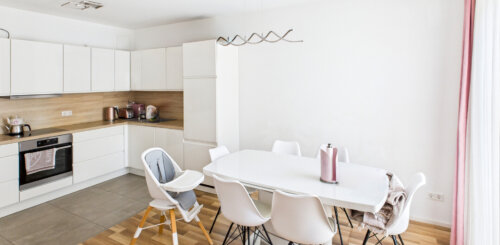 Neuwertige 3-Zimmer-Eigentumswohnung mit Terrasse in der Lincolnsiedlung