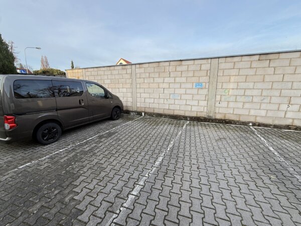 Stellplatz vor dem Haus