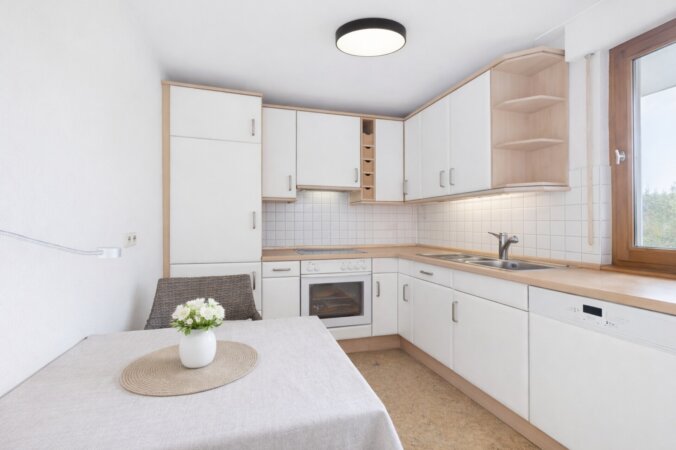 lichtdurchflutete Küche