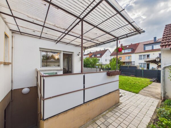 Blick Terrasse & Garten