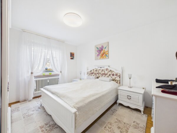 großes Schlafzimmer