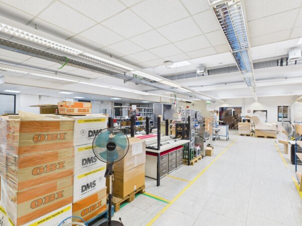 Lager und Produktion