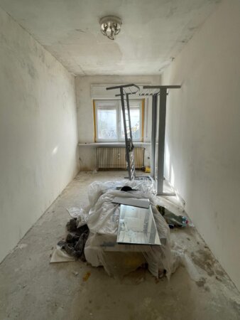 Mittelbau im Rohbauzustand - Zimmer 2