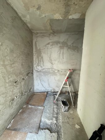 Mittelbau im Rohbauzustand - zukünftige Küche