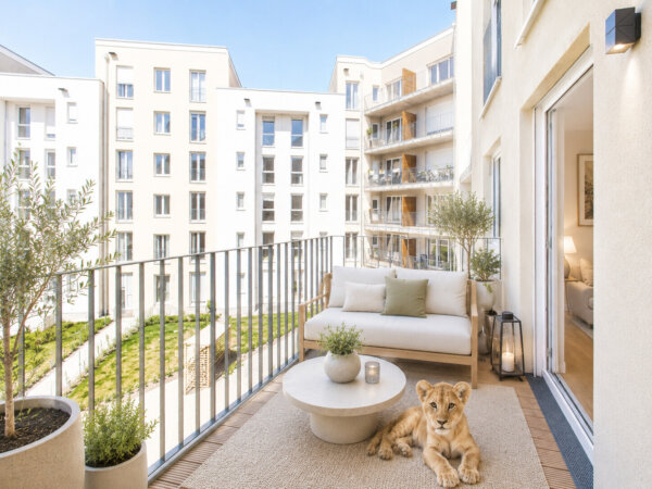 sonniger Ost-Balkon zum Innenhof gelegen