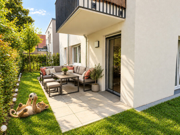 SCHWIND IMMOBILIEN – stilvolle 2-Zimmerwohnung mit eigenem Garten